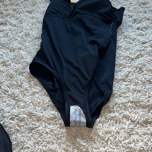 NWT Kona Sol One Piece Swimsuit Womens Tummy Control Ruched Black Small - Picture 8 of 16